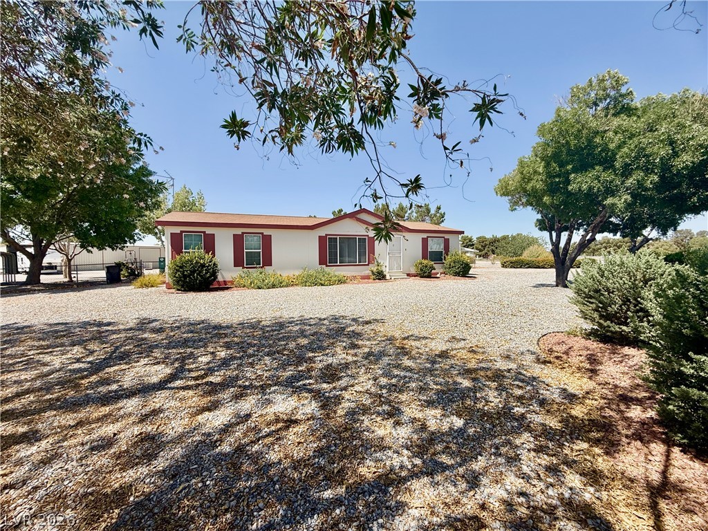 Photo 2 of 4831 E Comanche Drive