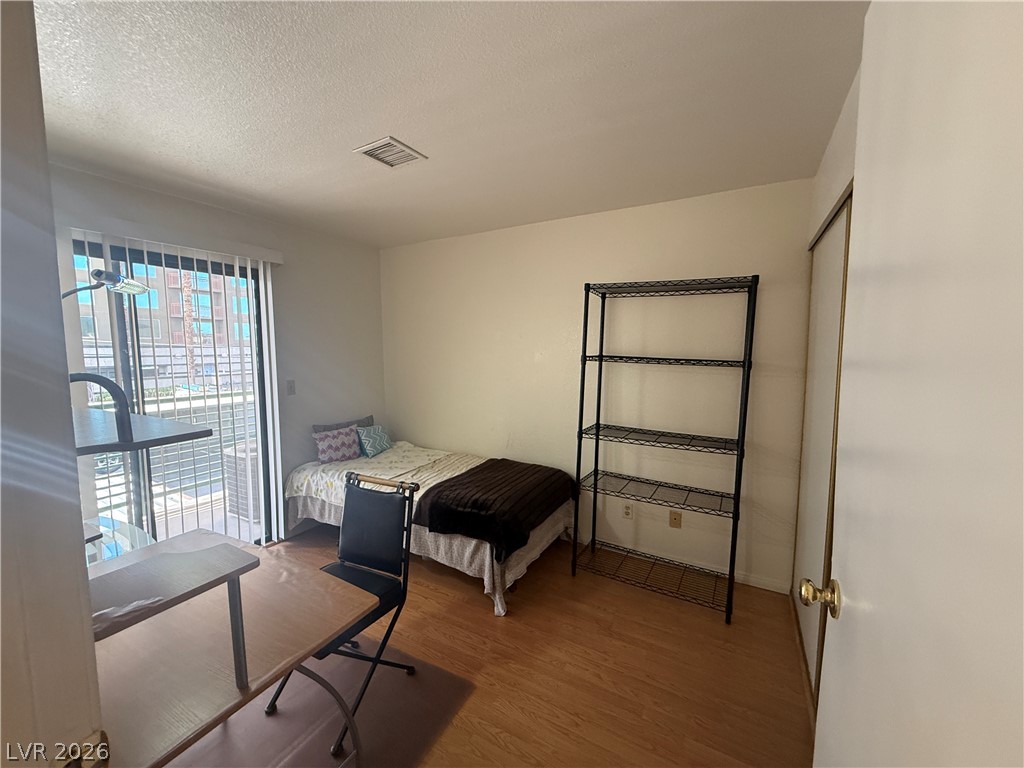 Photo 13 of 21, 460 Elm Drive #201
