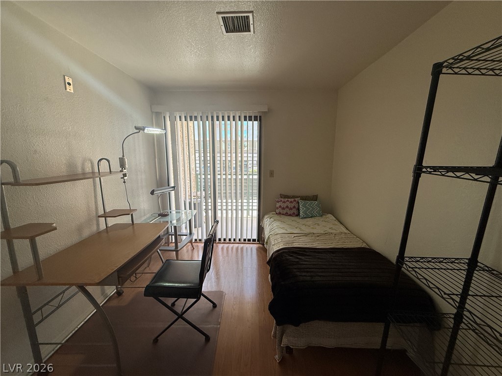Photo 14 of 21, 460 Elm Drive #201