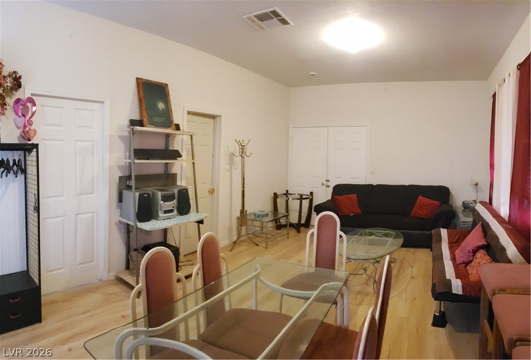 Photo 3 of 1933 Bearden Avenue