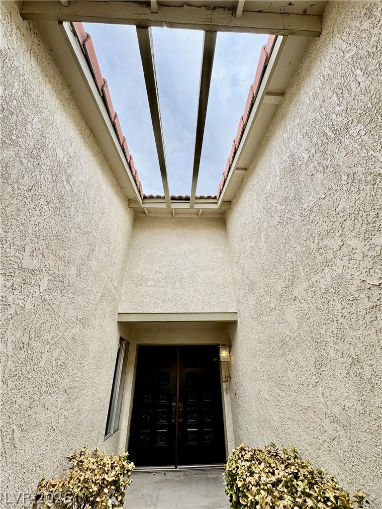 Photo 4 of 1720 Carlos Drive