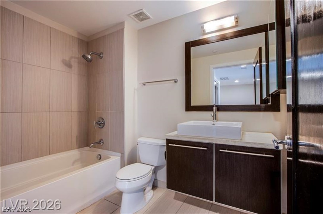 Photo 30 of 42, 8925 W Flamingo Road #228