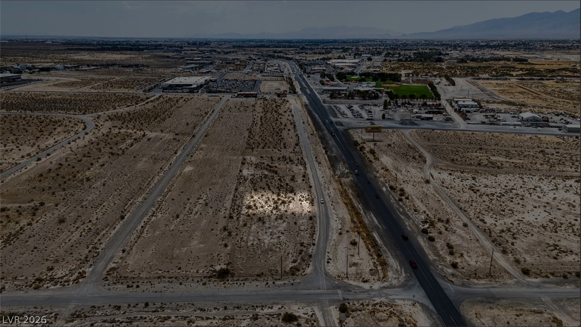 Photo 12 of 15, 581 N Frontage Road