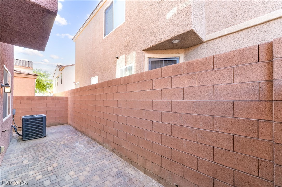 Photo 17 of 18, 6303 Solomon Spring Way
