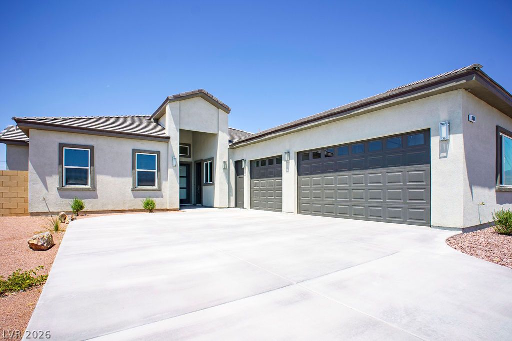 1860 Old West Avenue, Pahrump 89048