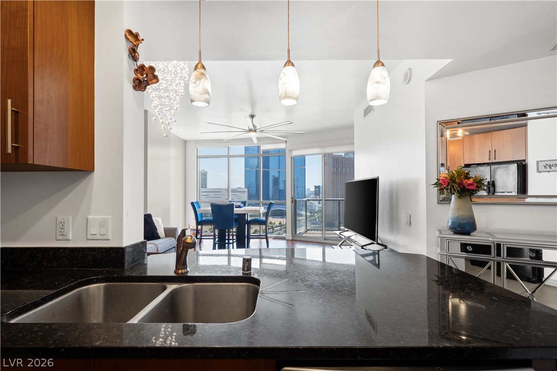 Photo 9 of 29, 200 W Sahara Avenue #1804