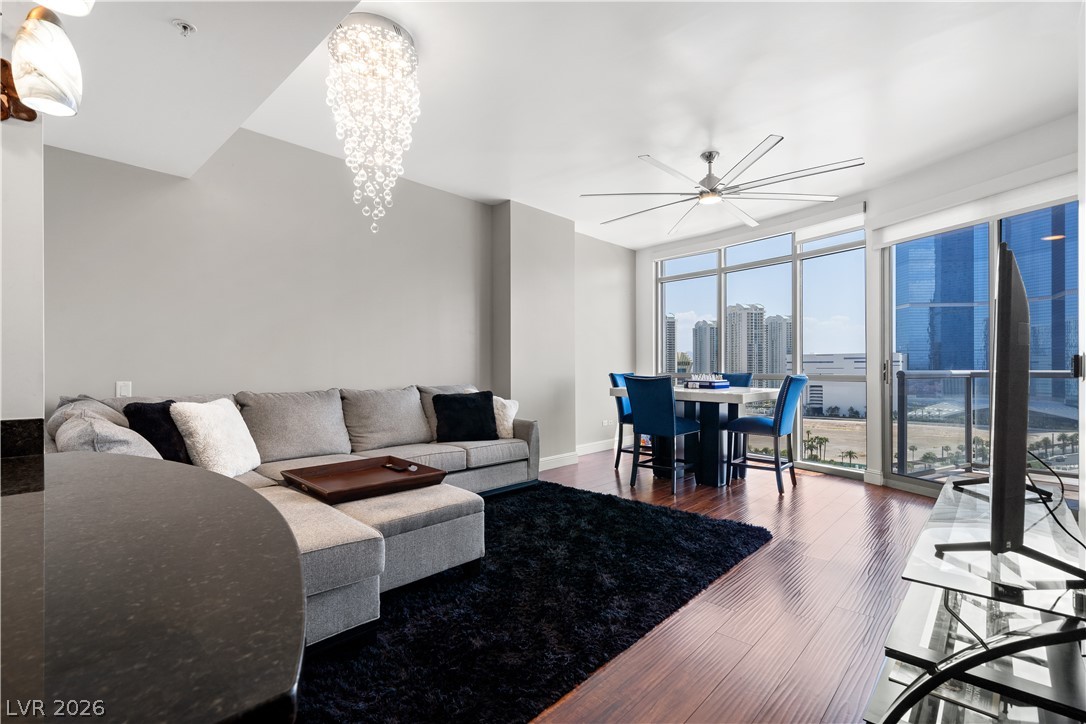 Photo 11 of 29, 200 W Sahara Avenue #1804