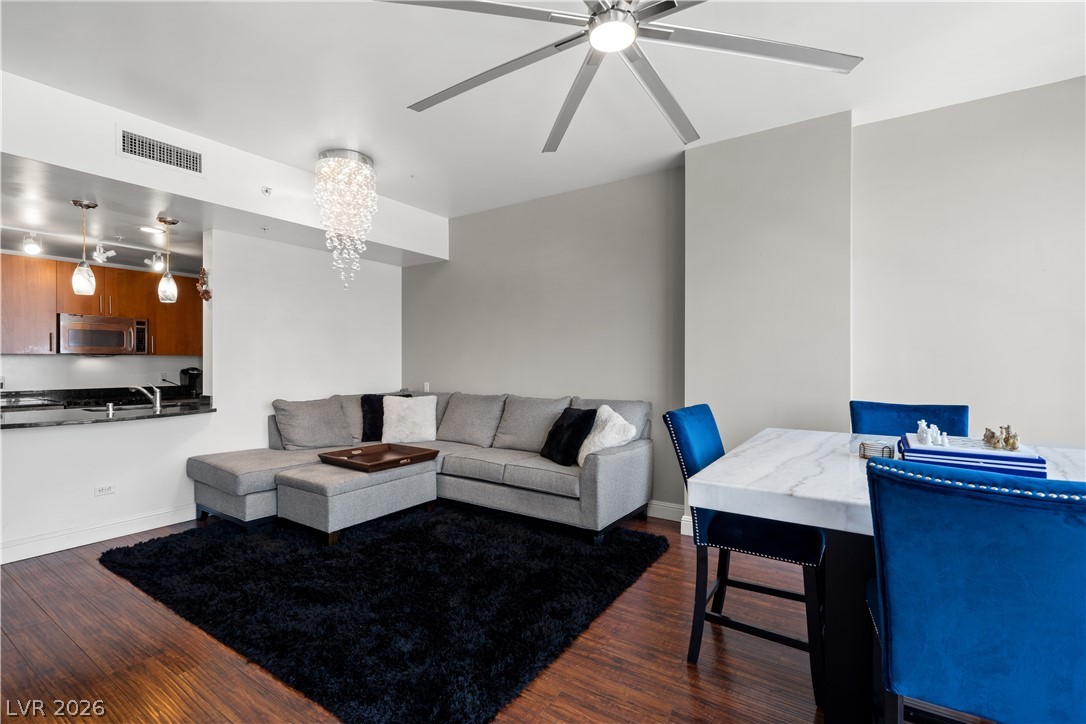 Photo 12 of 29, 200 W Sahara Avenue #1804