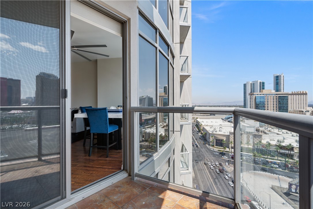 Photo 16 of 29, 200 W Sahara Avenue #1804