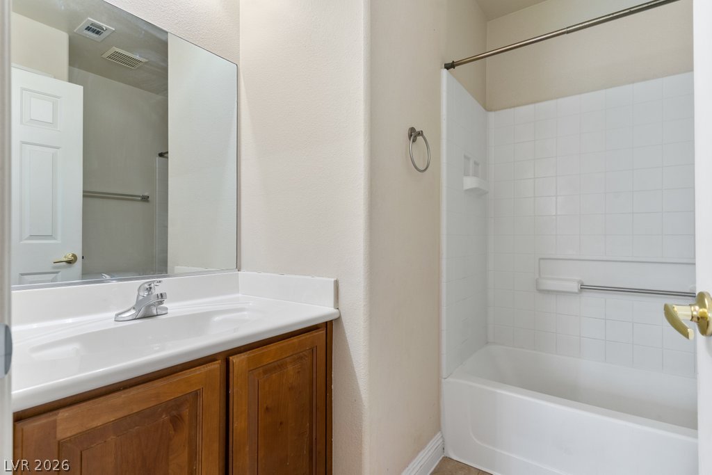 Photo 11 of 38, 8710 Horizon Wind Avenue #103
