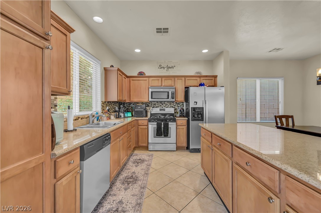 Photo 17 of 99, 2660 Strichen Avenue