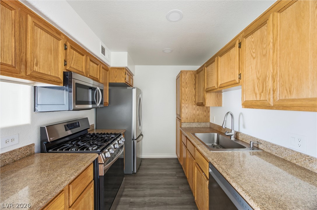 Photo 9 of 22, 3318 N Decatur Boulevard #2114