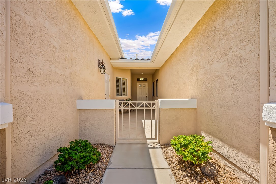 Photo 4 of 2235 Canyon Song Avenue
