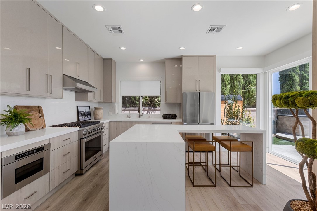 Photo 7 of 53, 8371 Plum Creek Court