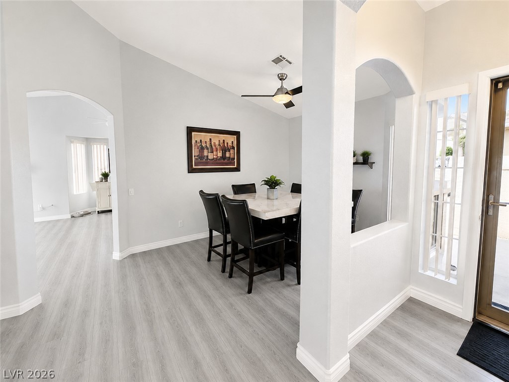 Photo 6 of 26, 4400 Cobblehill Way