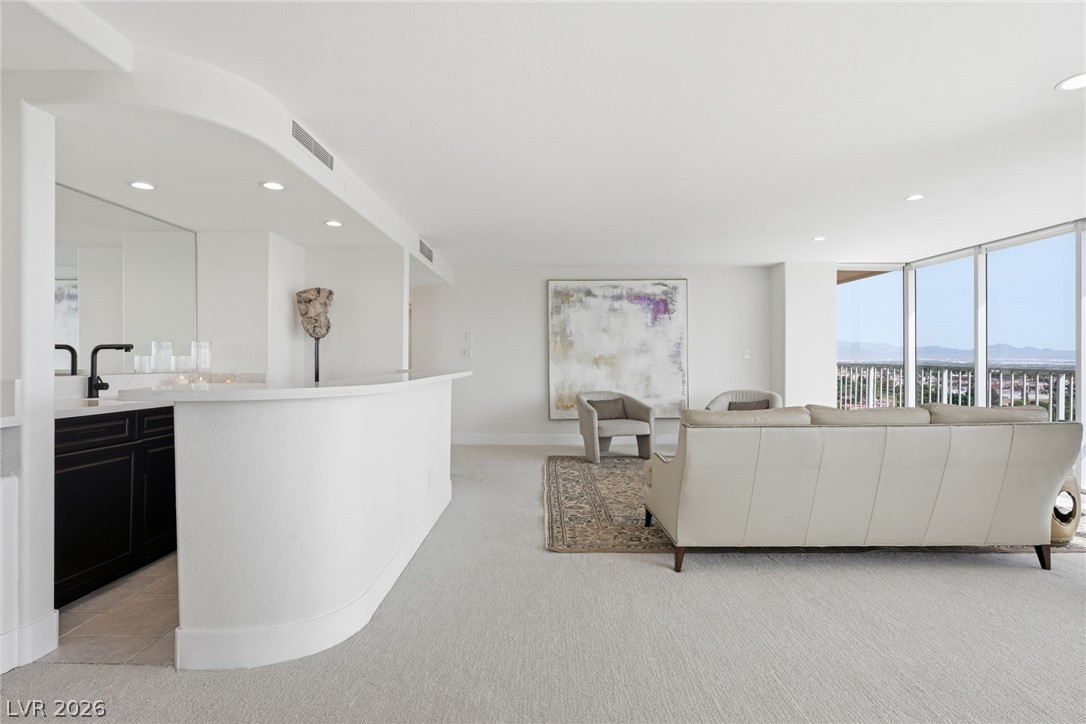 Photo 7 of 49, 3111 Bel Air Drive #15D
