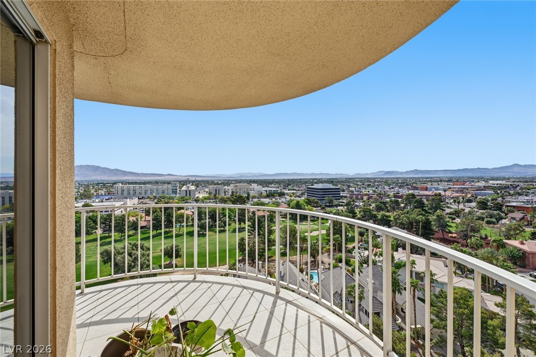 Photo 34 of 49, 3111 Bel Air Drive #15D