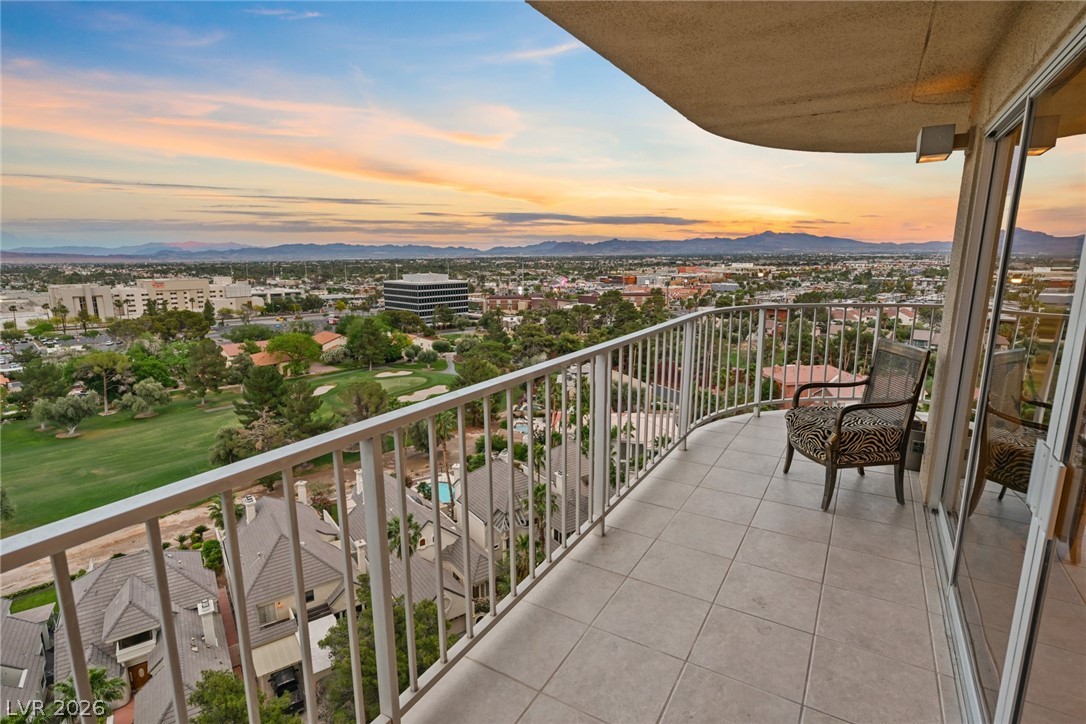 Photo 35 of 49, 3111 Bel Air Drive #15D