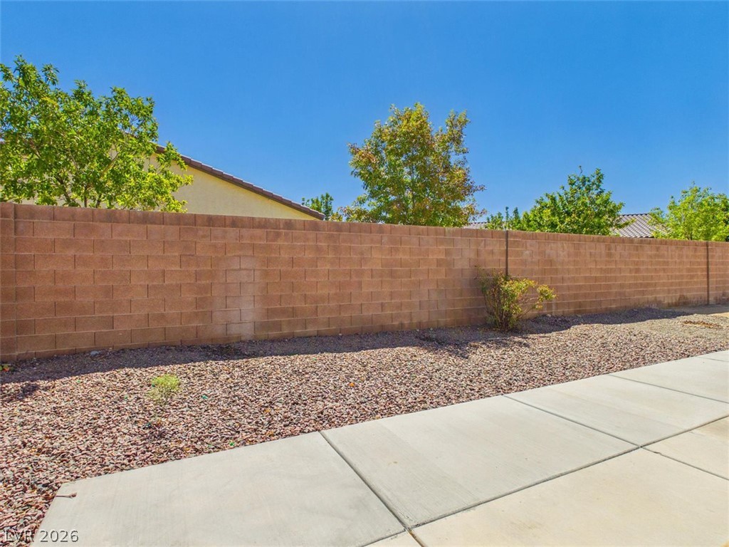 Photo 48 of 61, 4791 Leone Avenue