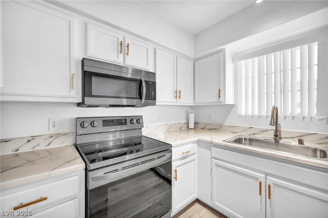 Photo 13 of 30, 2725 S Nellis Boulevard #2103