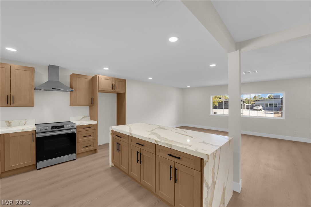 Photo 14 of 59, 2809 Mason Avenue