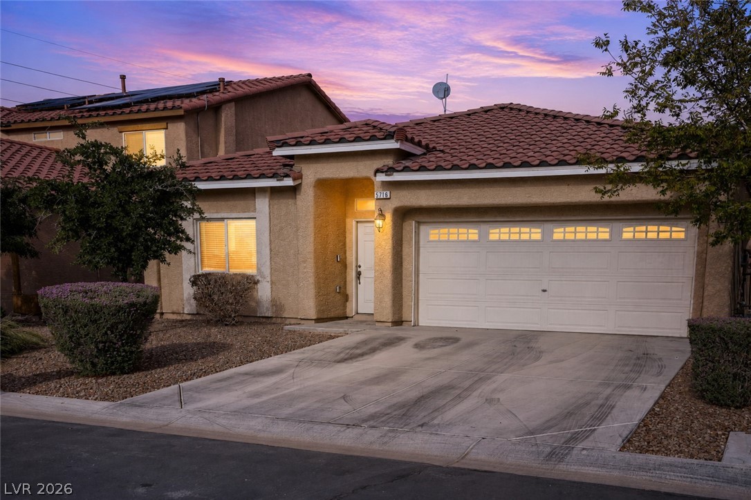 5716 Port Douglas Court, Las Vegas