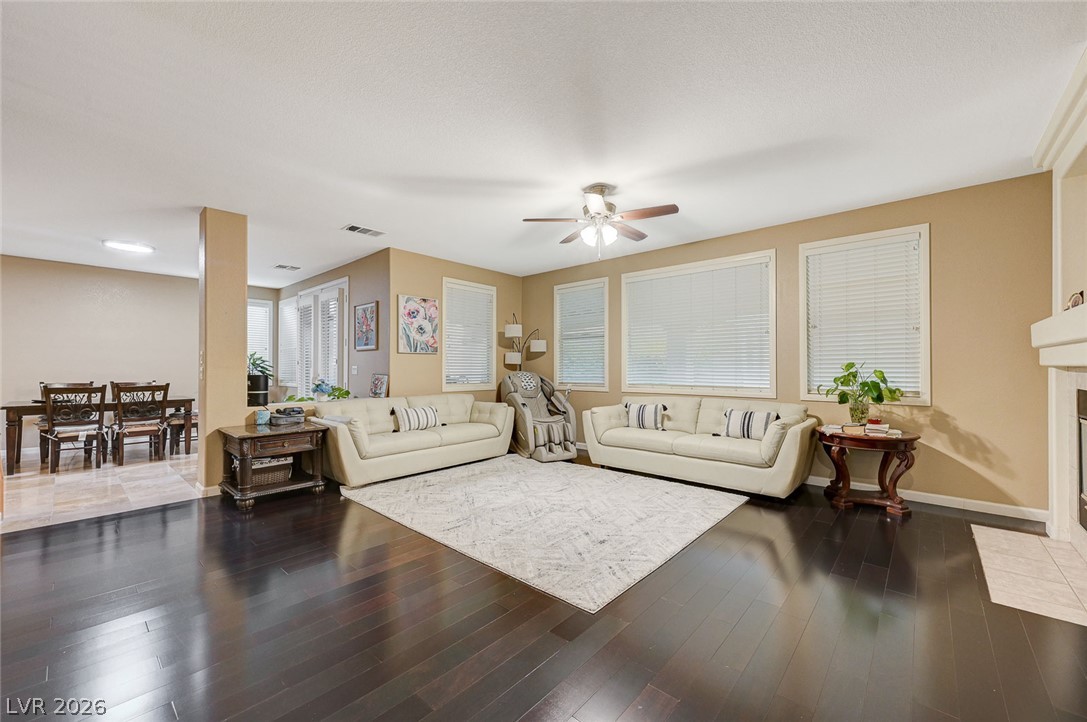 Photo 13 of 79, 2733 Warm Rays Avenue