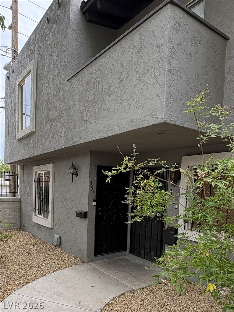 Photo 2 of 1352 N Jones Boulevard