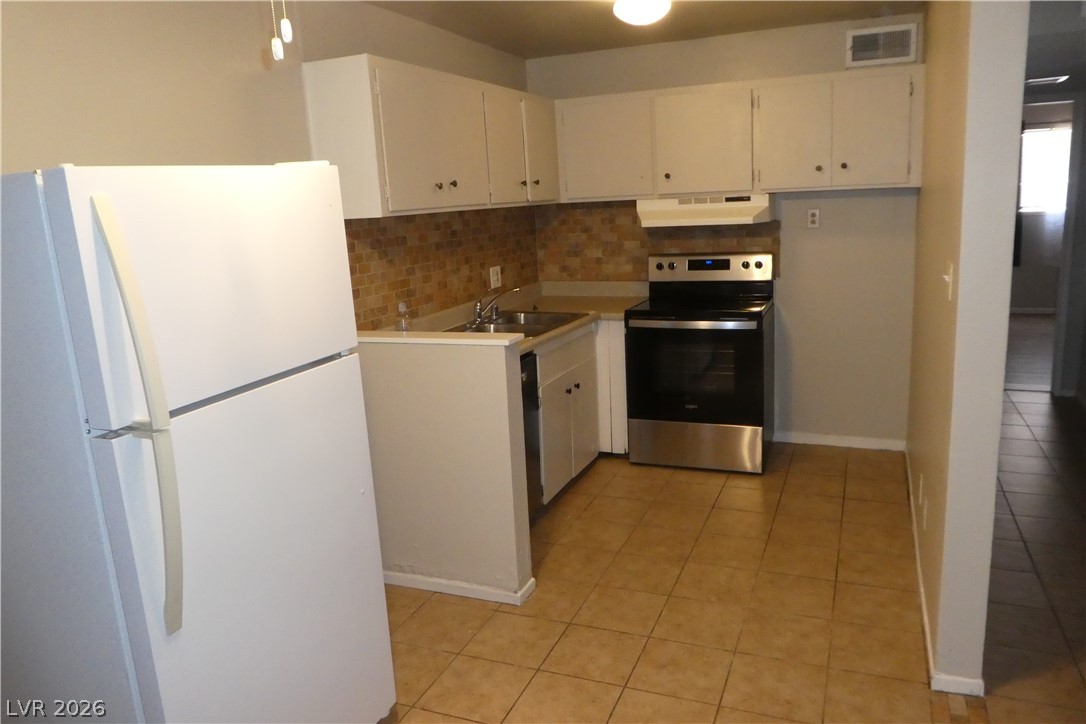 Photo 7 of 20, 212 Orland Street #30