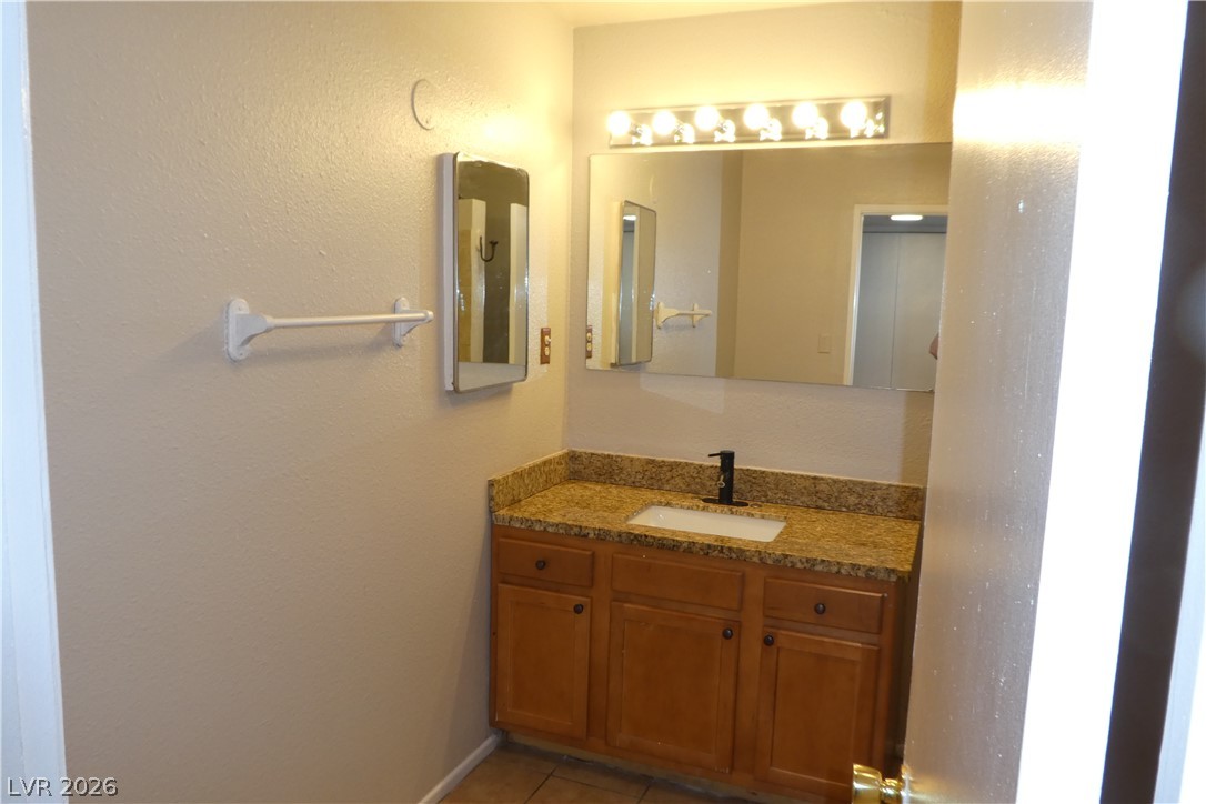 Photo 16 of 20, 212 Orland Street #30