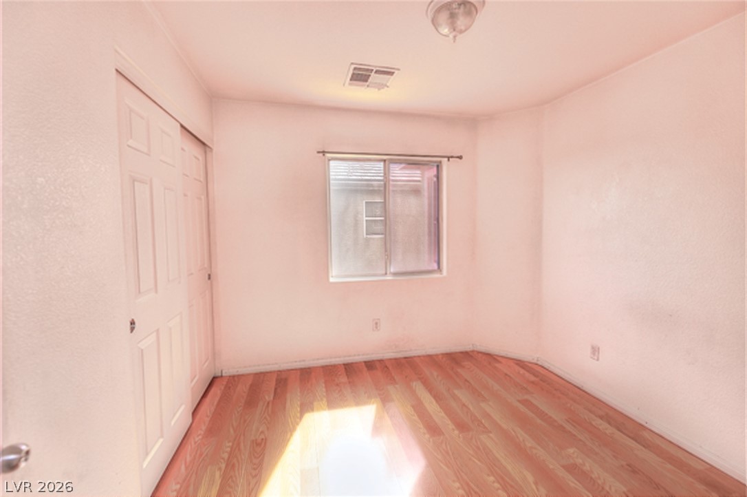Photo 10 of 22, 4133 Kemble Court