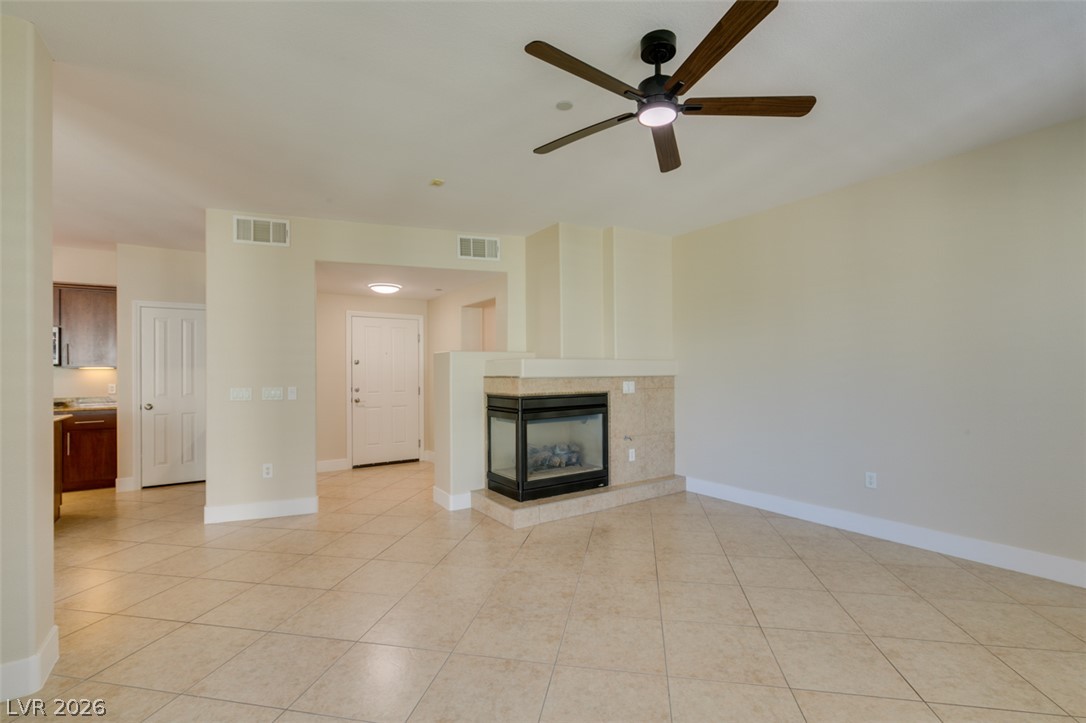 Photo 15 of 43, 2555 Hampton Road #3203