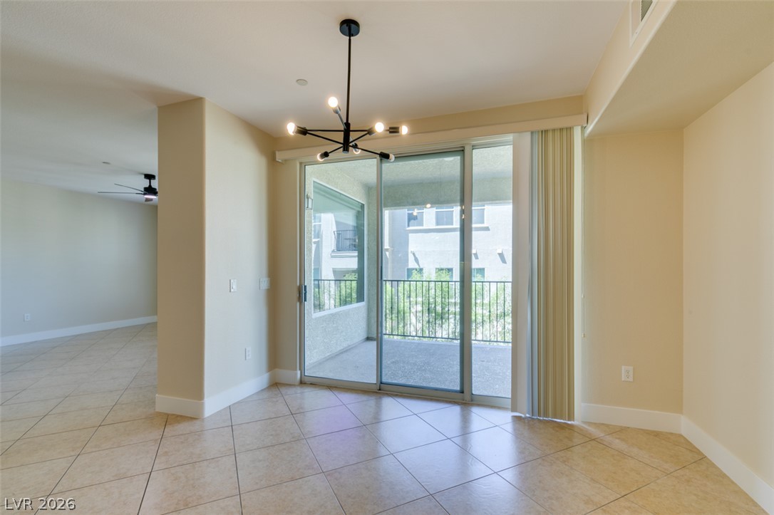 Photo 22 of 43, 2555 Hampton Road #3203