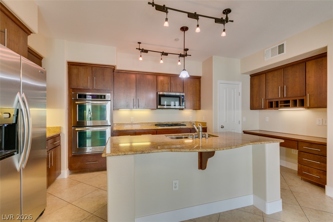 Photo 26 of 43, 2555 Hampton Road #3203