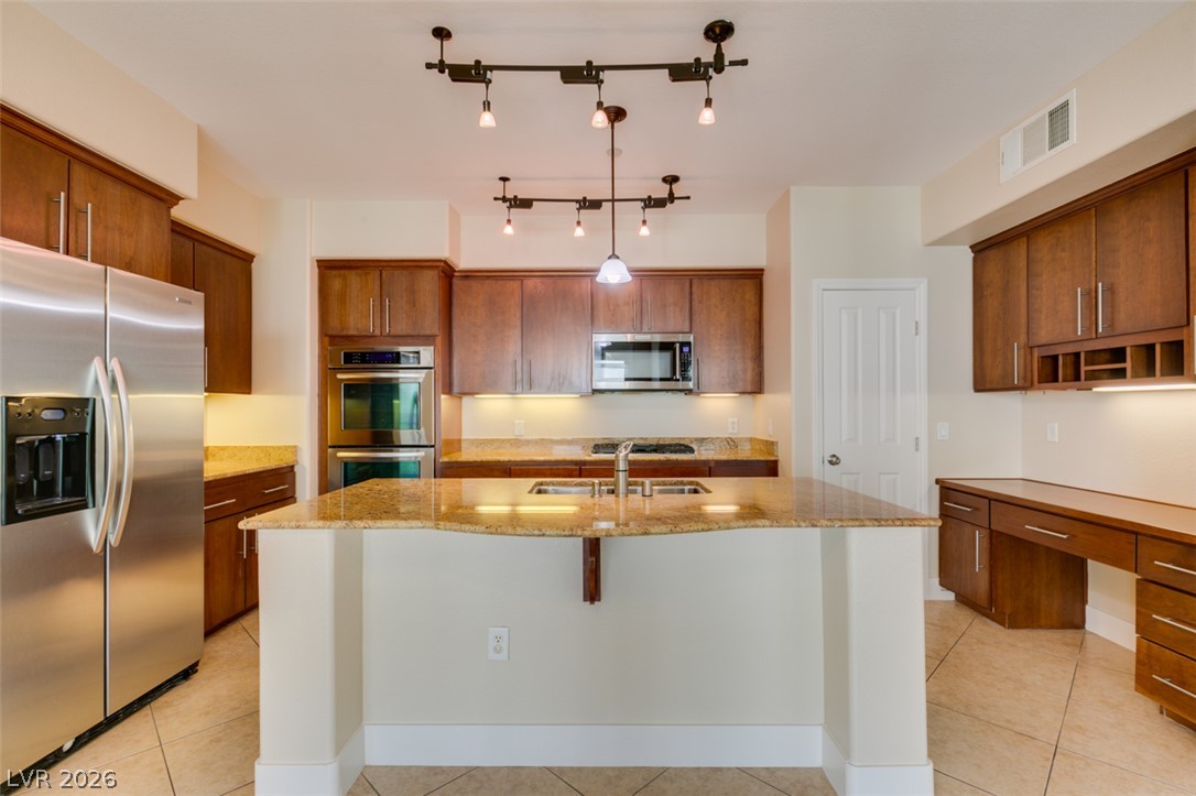 Photo 27 of 43, 2555 Hampton Road #3203