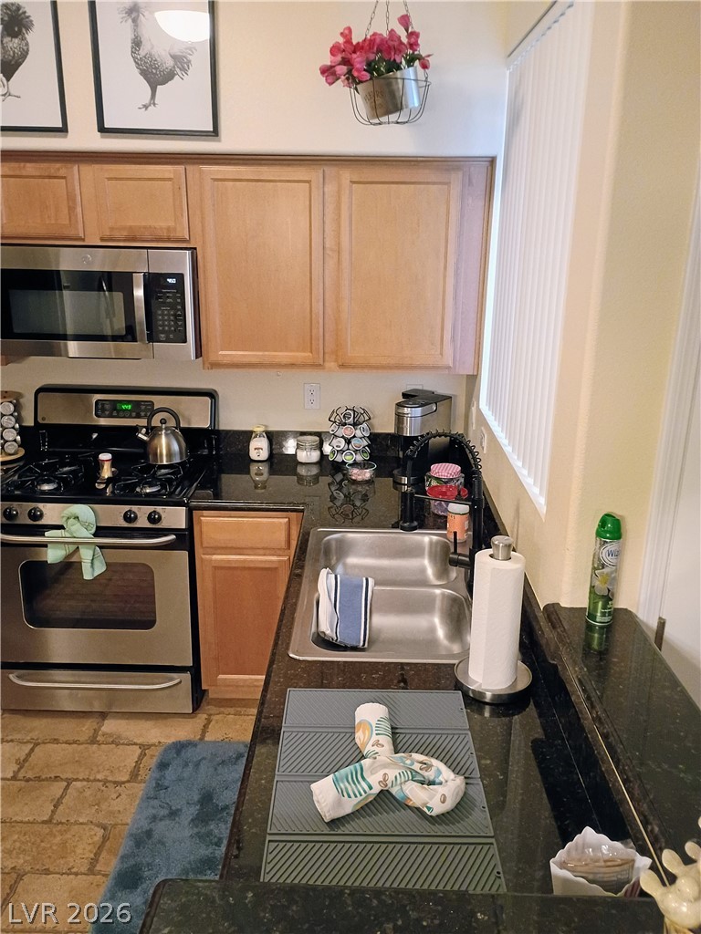 Photo 27 of 70, 10213 Penrith Avenue #103