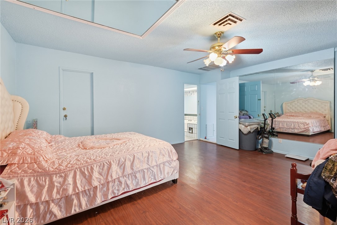 Photo 36 of 38, 3978 Voxna Street