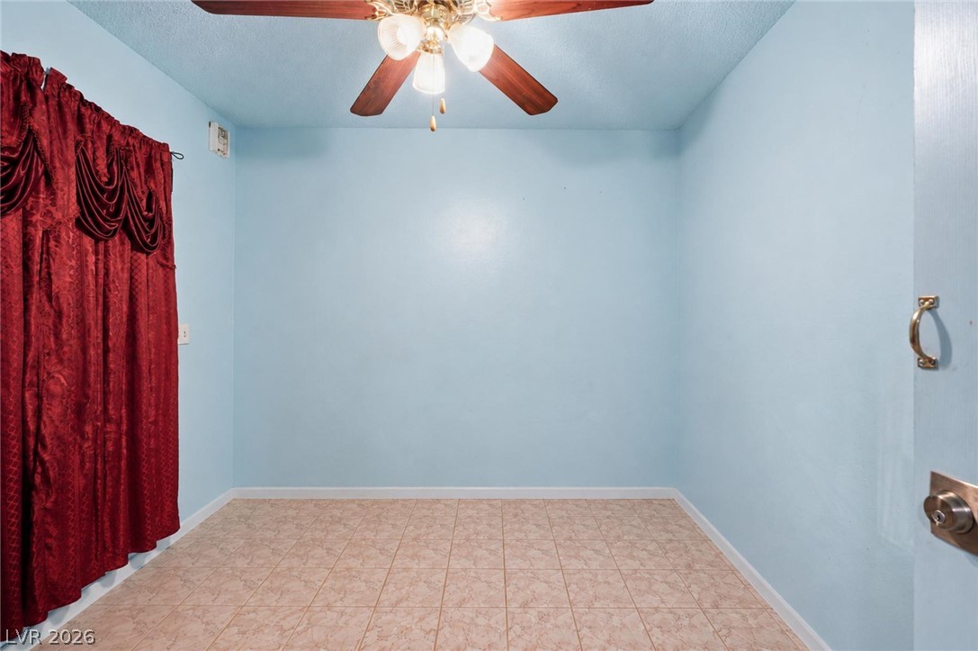 Photo 18 of 38, 3978 Voxna Street