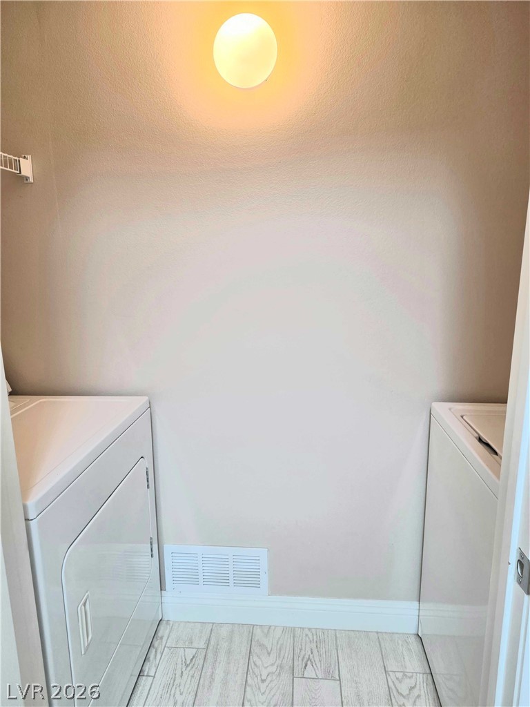 Photo 15 of 18, 8000 W Badura Avenue #1047