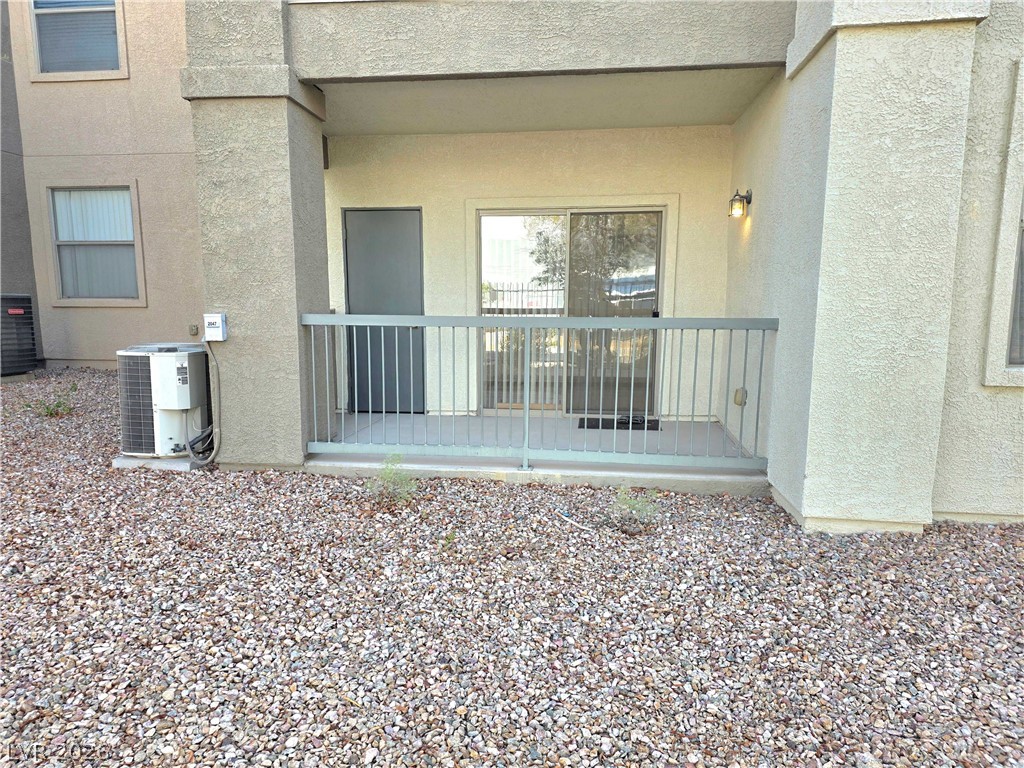Photo 16 of 18, 8000 W Badura Avenue #1047