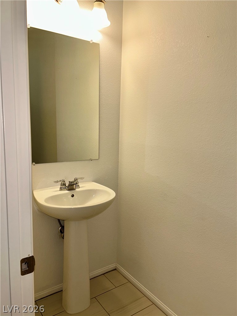 Photo 26 of 40, 6633 W Evander Street