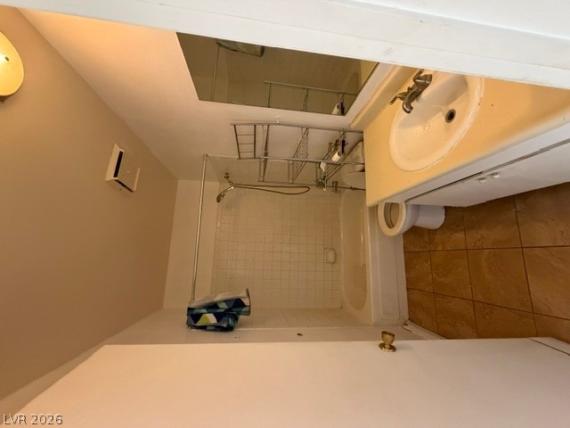 Photo 16 of 23, 3567 Arville Street #707C