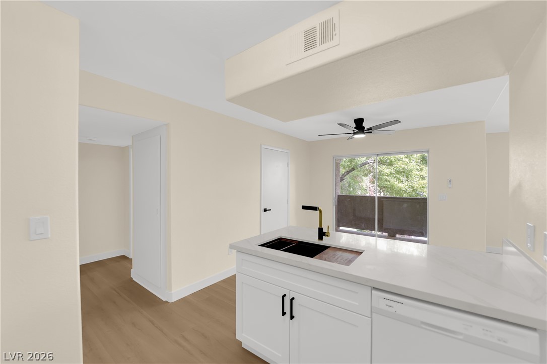 Photo 18 of 44, 2300 E Silverado Ranch Boulevard #2056