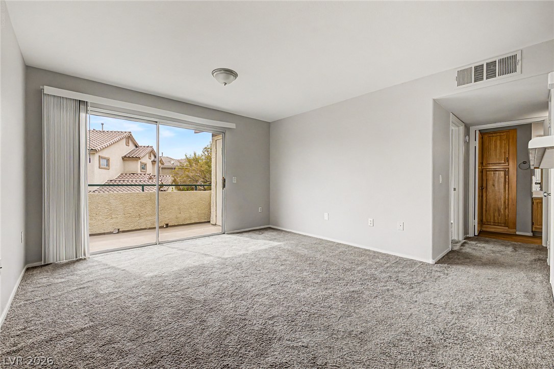 Photo 6 of 32, 5710 E Tropicana Avenue #2135