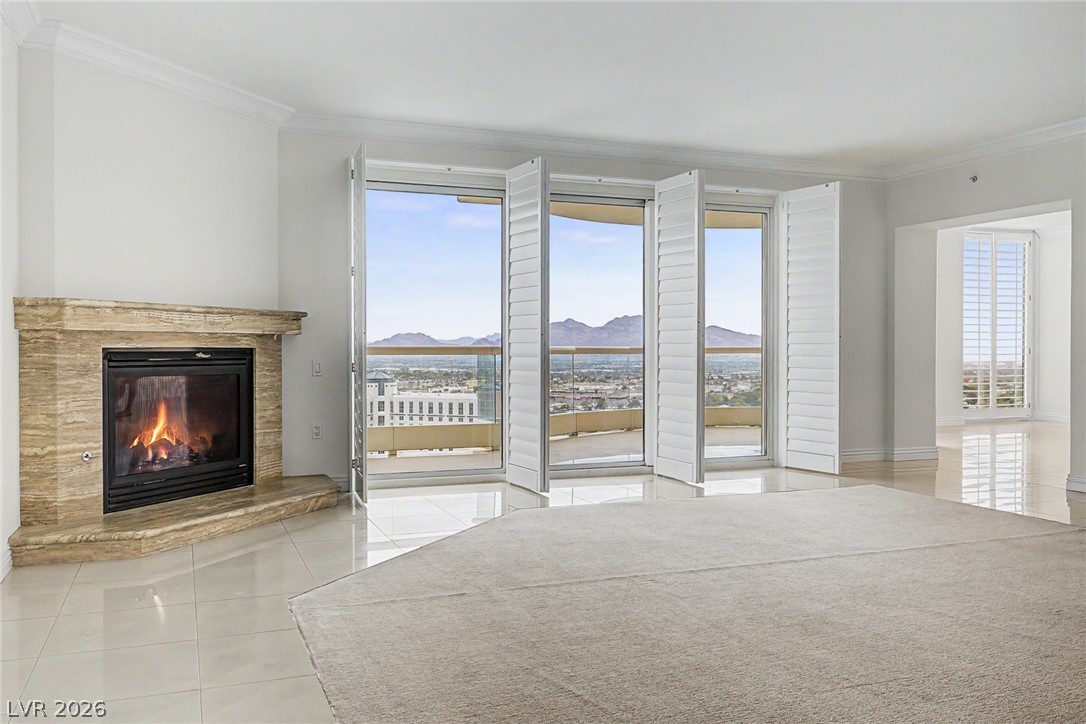 Photo 11 of 58, 2777 Paradise Road #2102