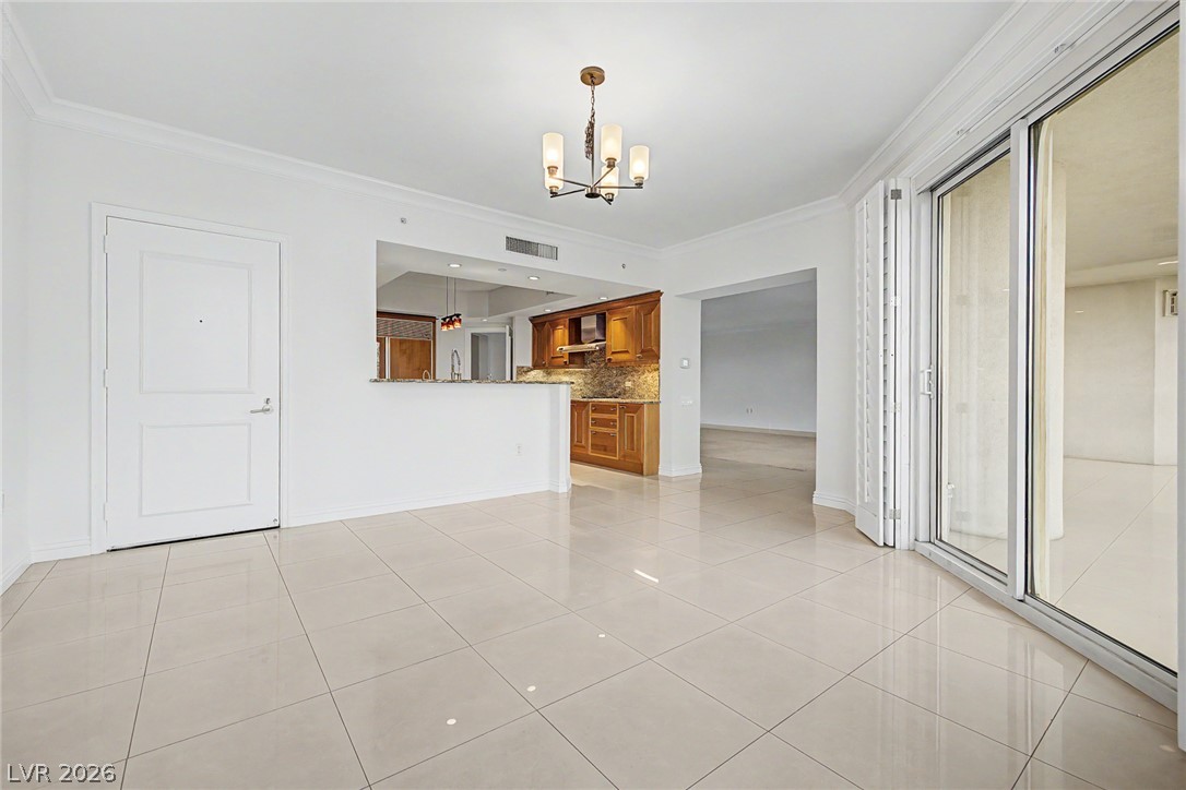 Photo 15 of 58, 2777 Paradise Road #2102