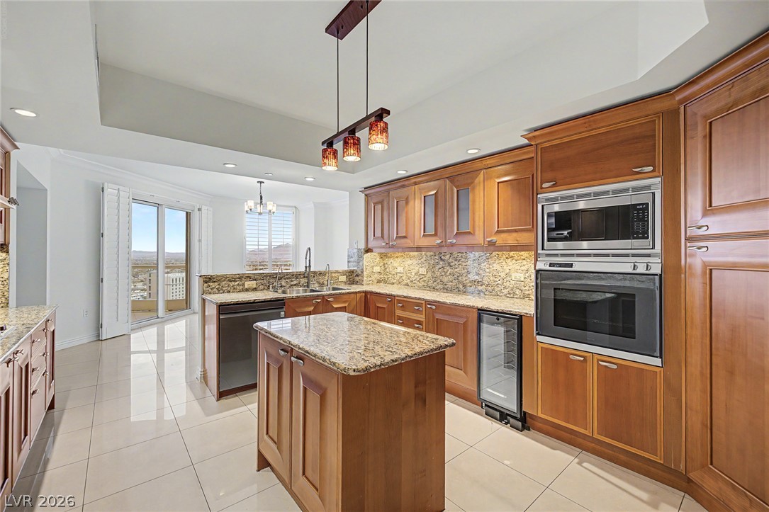 Photo 16 of 58, 2777 Paradise Road #2102