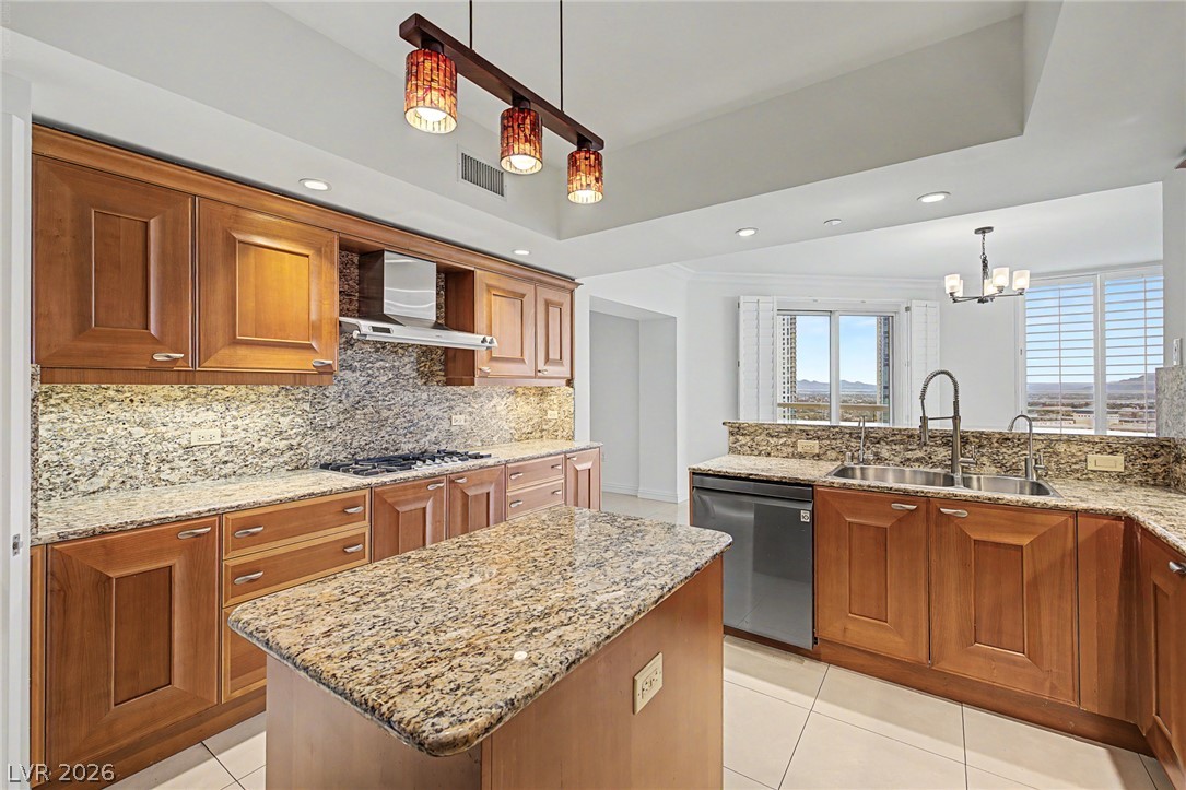 Photo 18 of 58, 2777 Paradise Road #2102