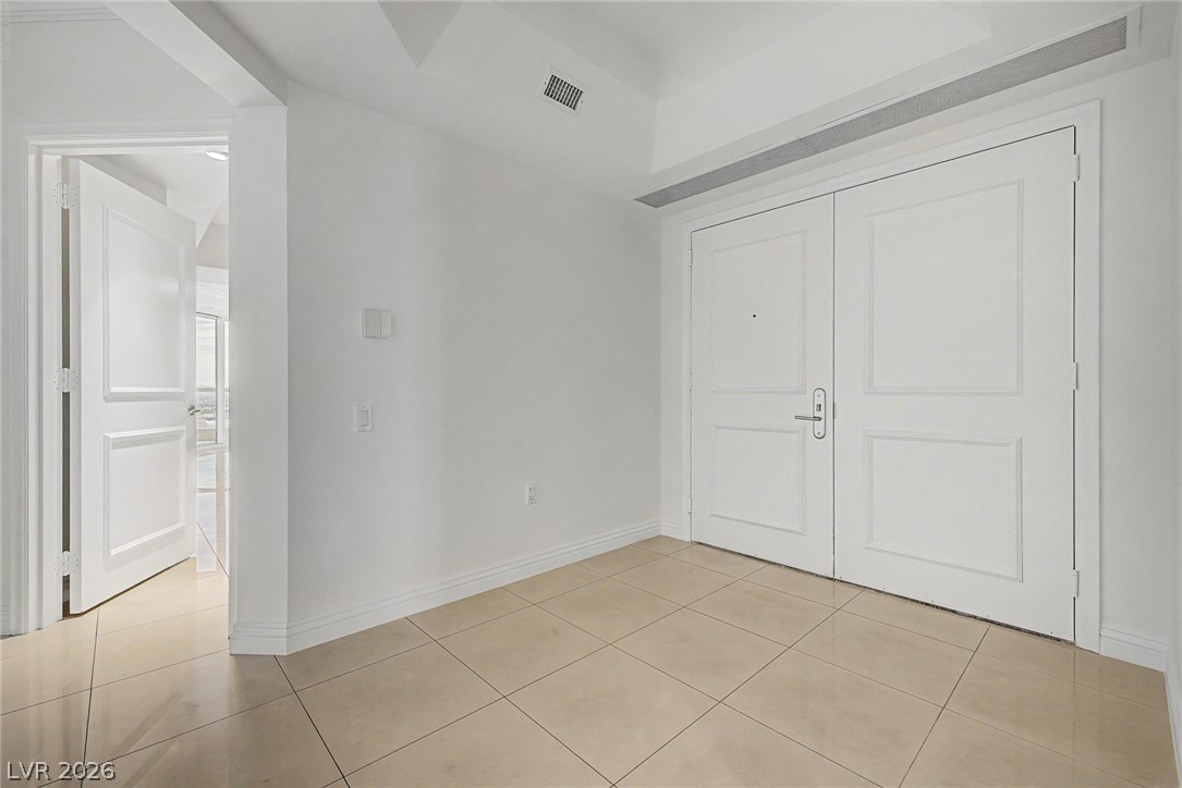 Photo 7 of 58, 2777 Paradise Road #2102