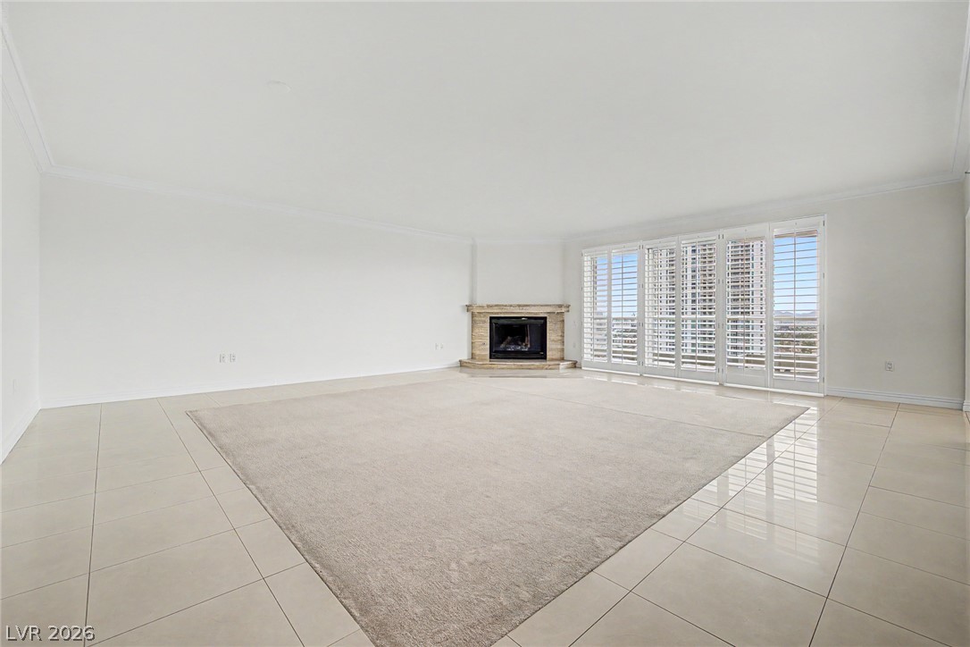 Photo 10 of 58, 2777 Paradise Road #2102
